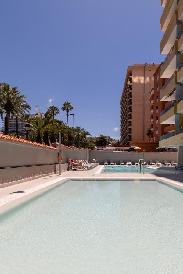 Palmeras Playa Studio: pools, beach, sun&shore Puerto de la Cruz  Bagian luar foto
