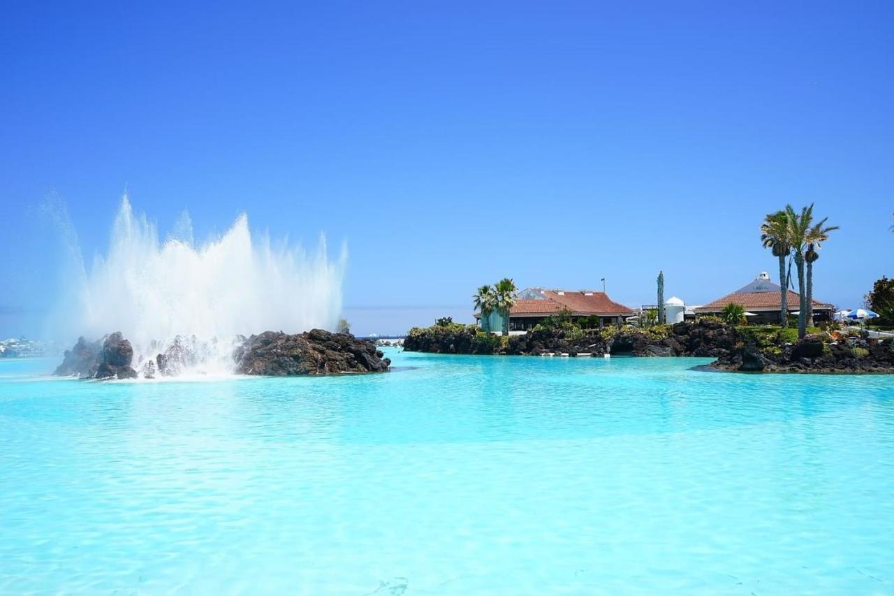 Palmeras Playa Studio: pools, beach, sun&shore Puerto de la Cruz  Bagian luar foto